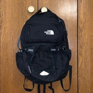 North face recon backpack